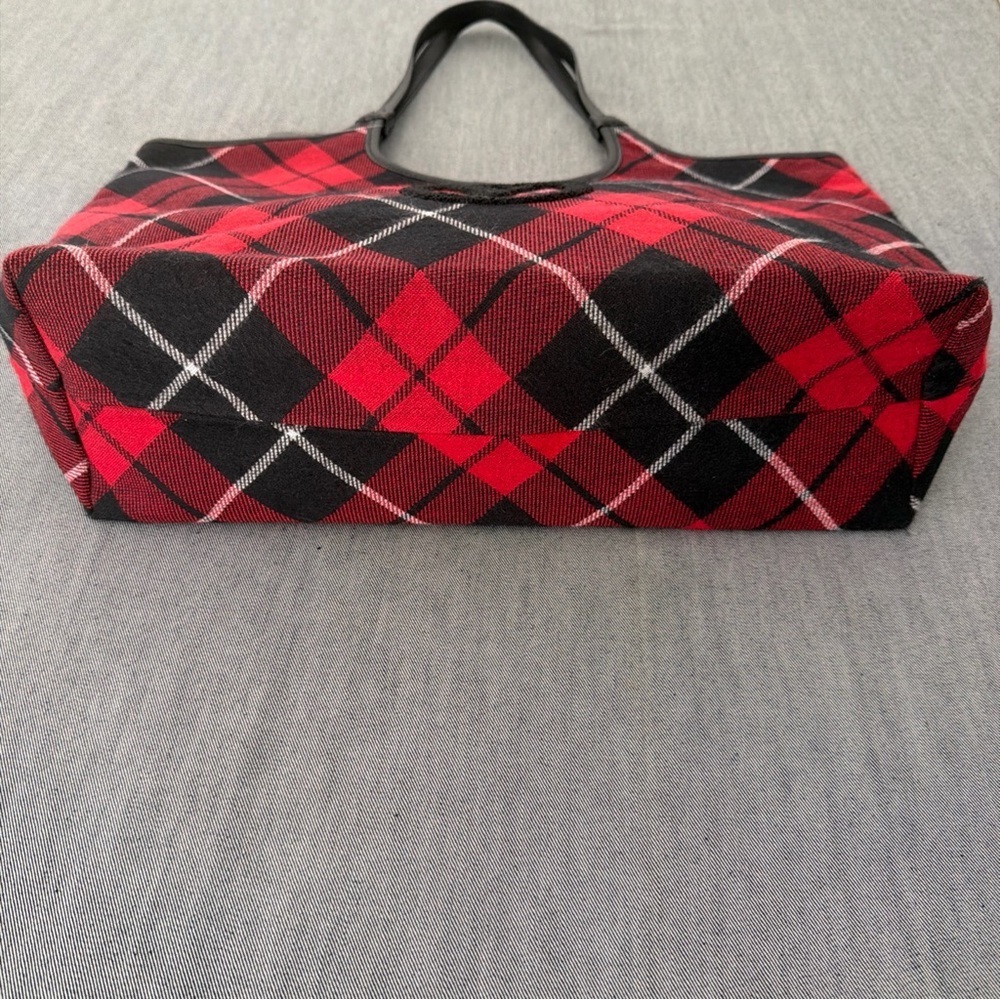 Victoria's Secret Red & Black Buffalo Plaid Large Hobo Bag Shoulder Bag Tote - Picture 4 of 8